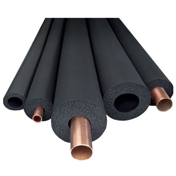 Properly sealed refrigeration pipes using closed-cell rubber insulation