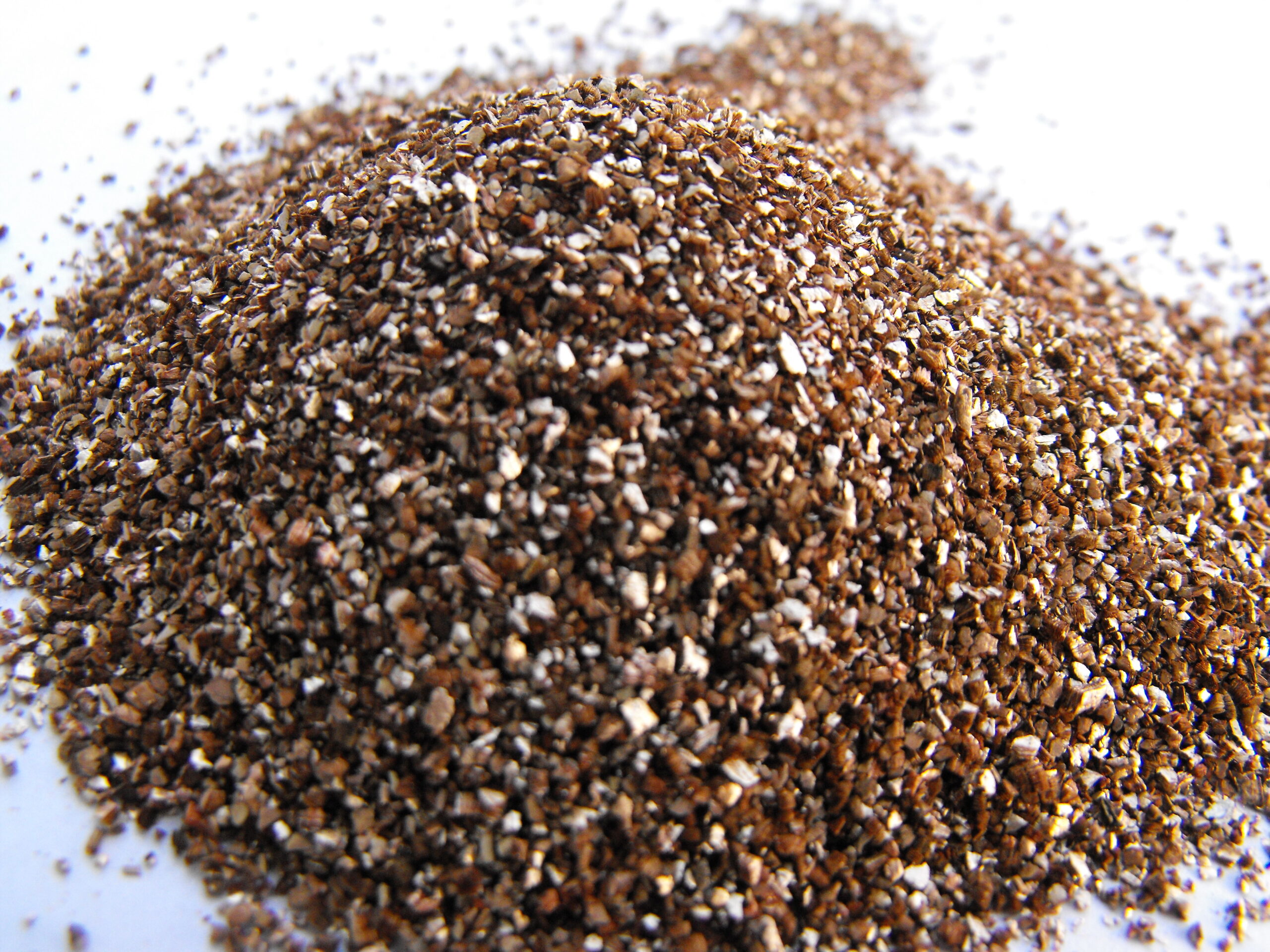 Vermiculite insulation in Kenya for agriculture and industry